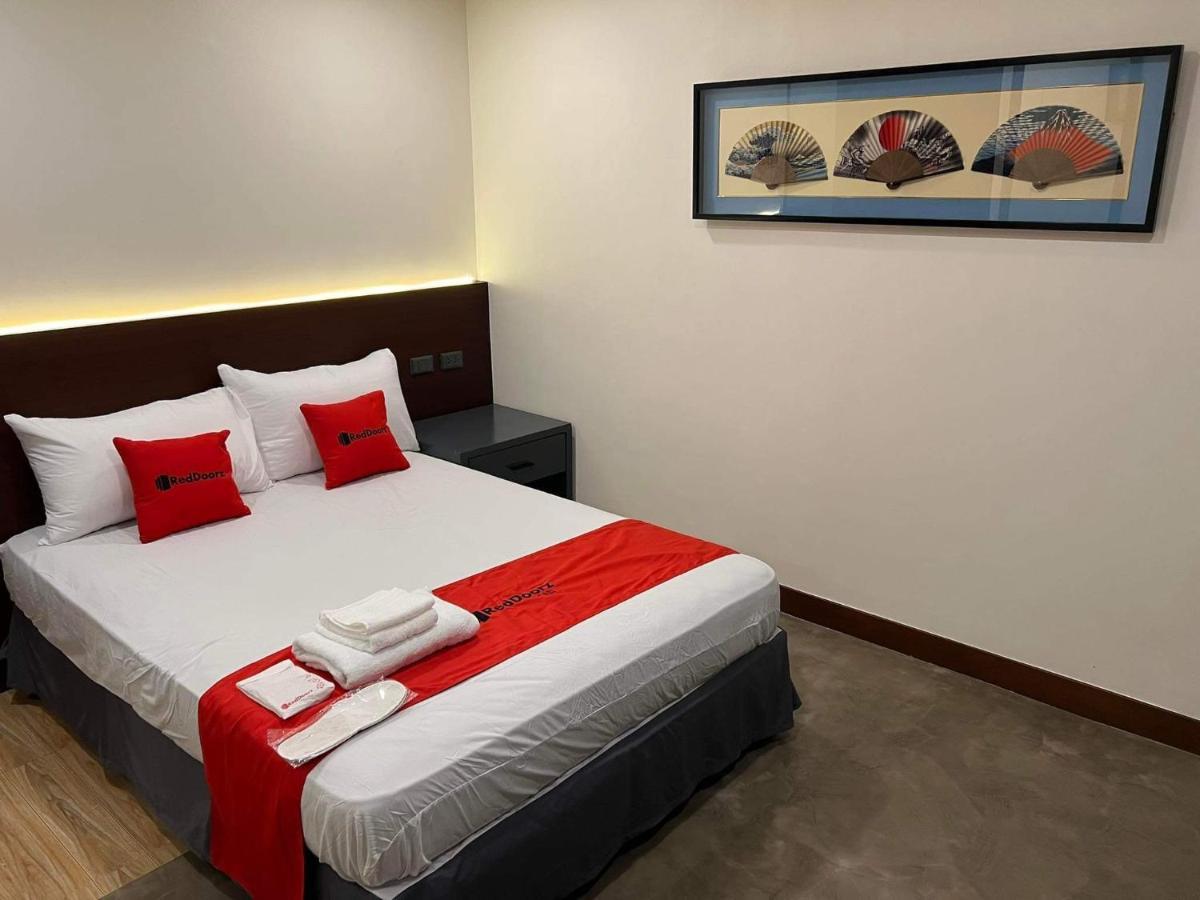 Reddoorz Plus @ Toshiko Boutique Hotel Koronadal City Luaran gambar