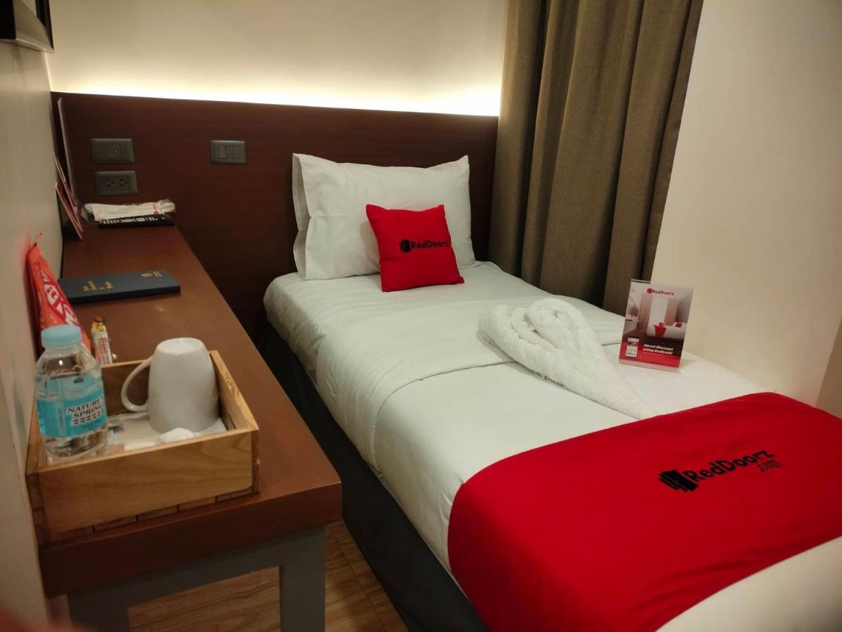 Reddoorz Plus @ Toshiko Boutique Hotel Koronadal City Luaran gambar